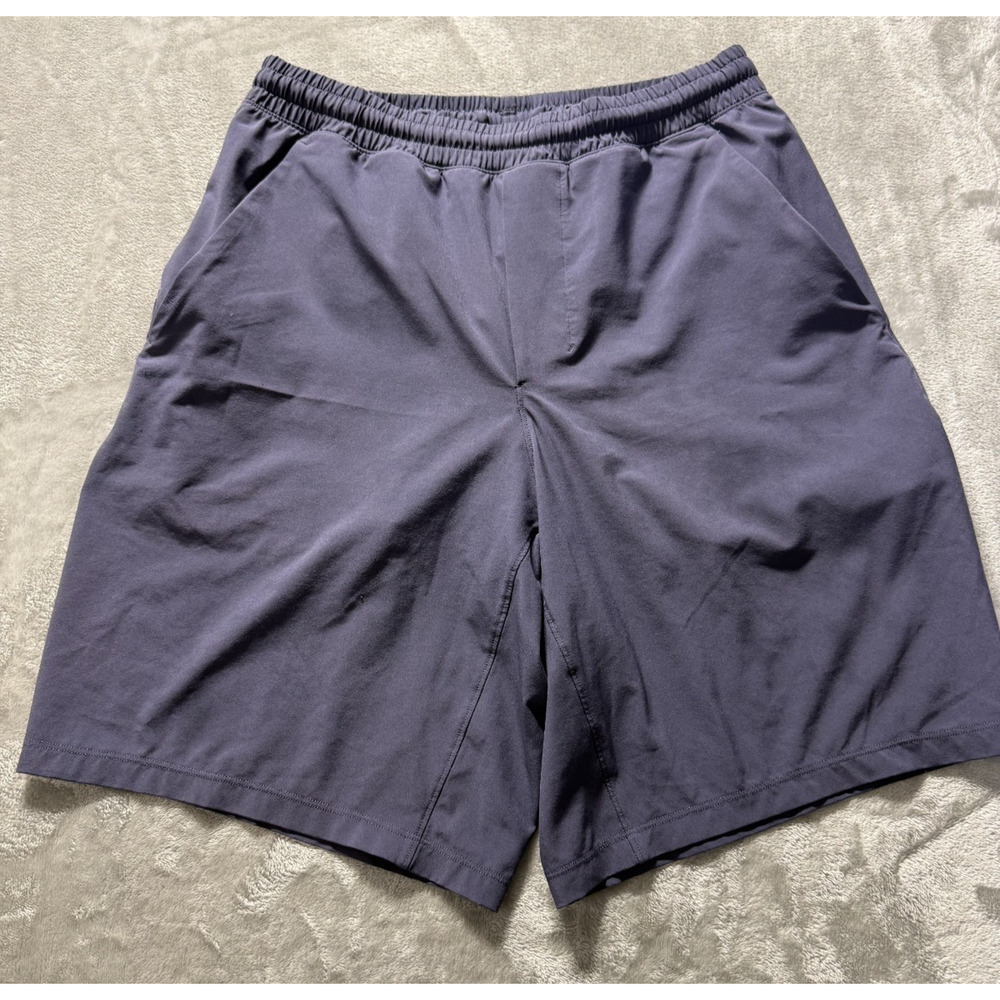 Lululemon Shorts Men's Medium Purple Blue Pace Breaker Lined Athletic